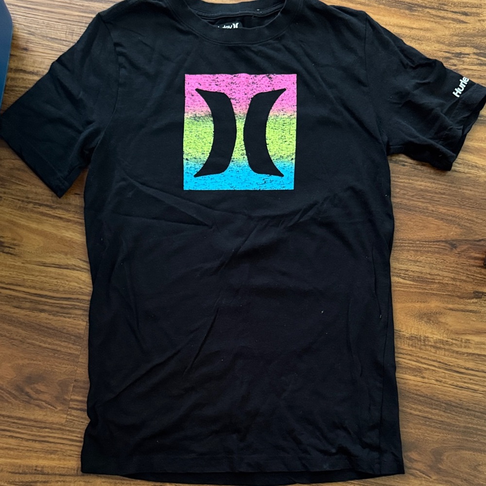 Hurley Kids XLBlack T-Shirt with Multicolor Logo